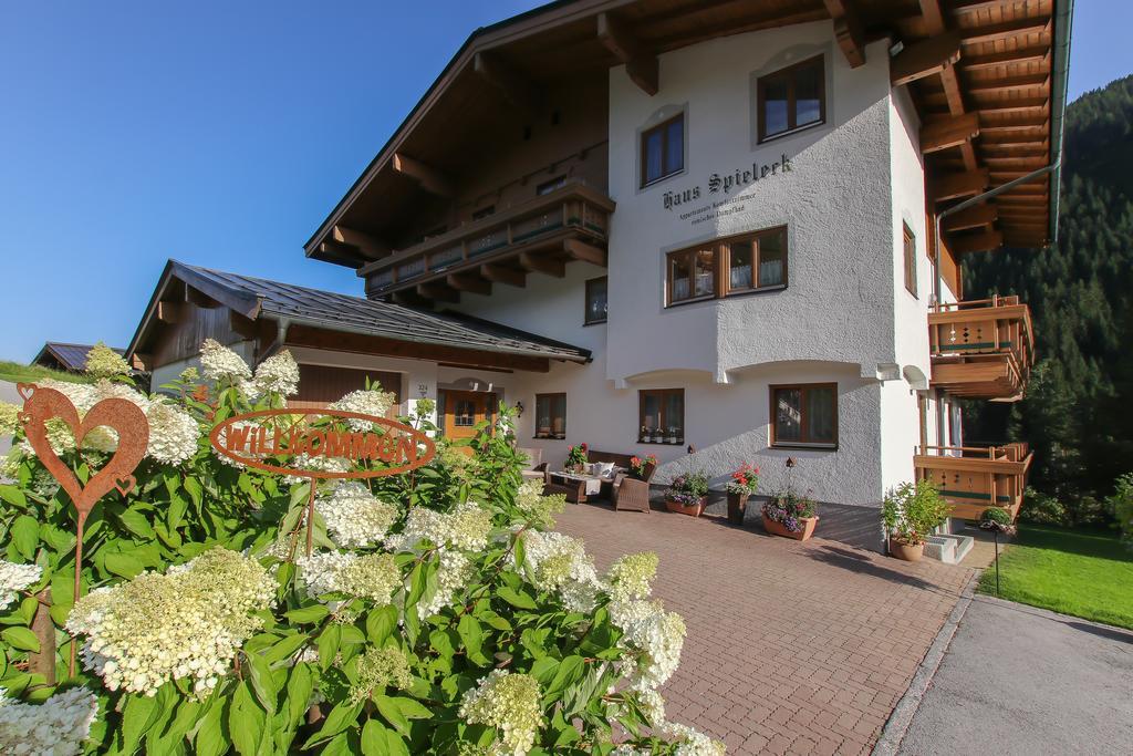 Haus Spieleck Bed & Breakfast Saalbach-Hinterglemm Luaran gambar