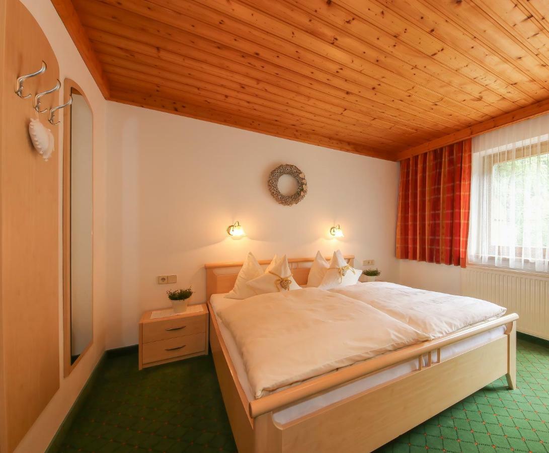 Haus Spieleck Bed & Breakfast Saalbach-Hinterglemm Luaran gambar